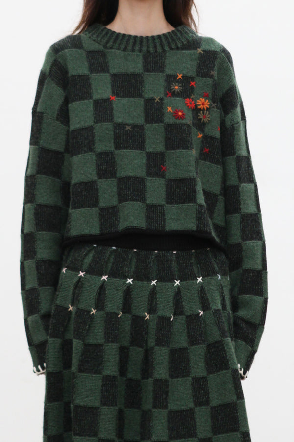 YANYAN KNITS Fall/Winter 2025: Wool plaid cropped sweater/mid-length skirt set YYK-YYW25-2021-GW (Sweater)
